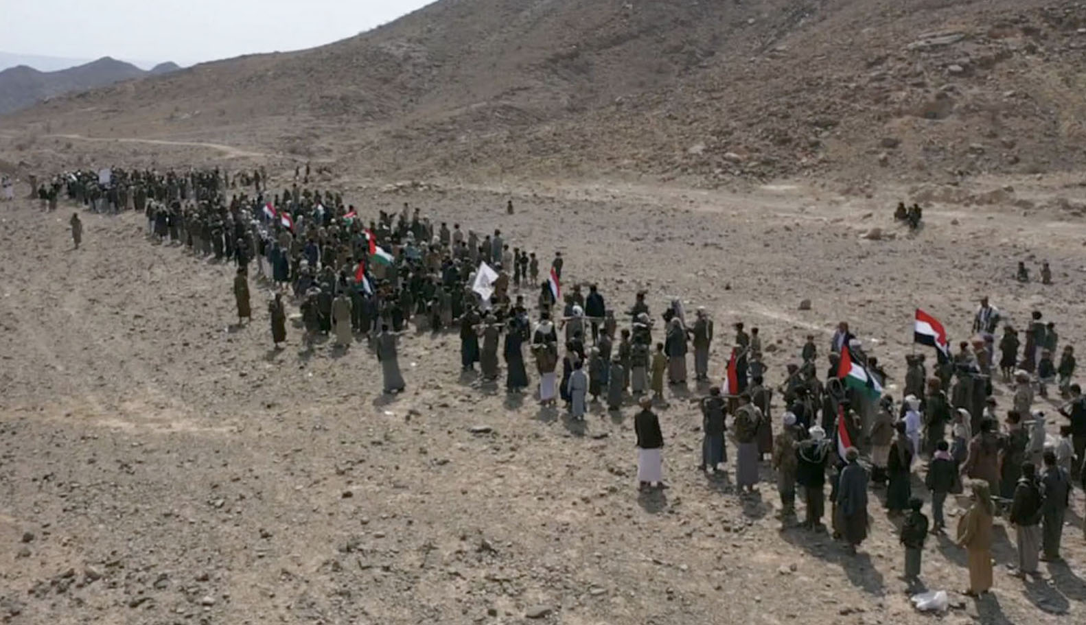 Popular Parade for Graduates of General Mobilization Courses in Marib