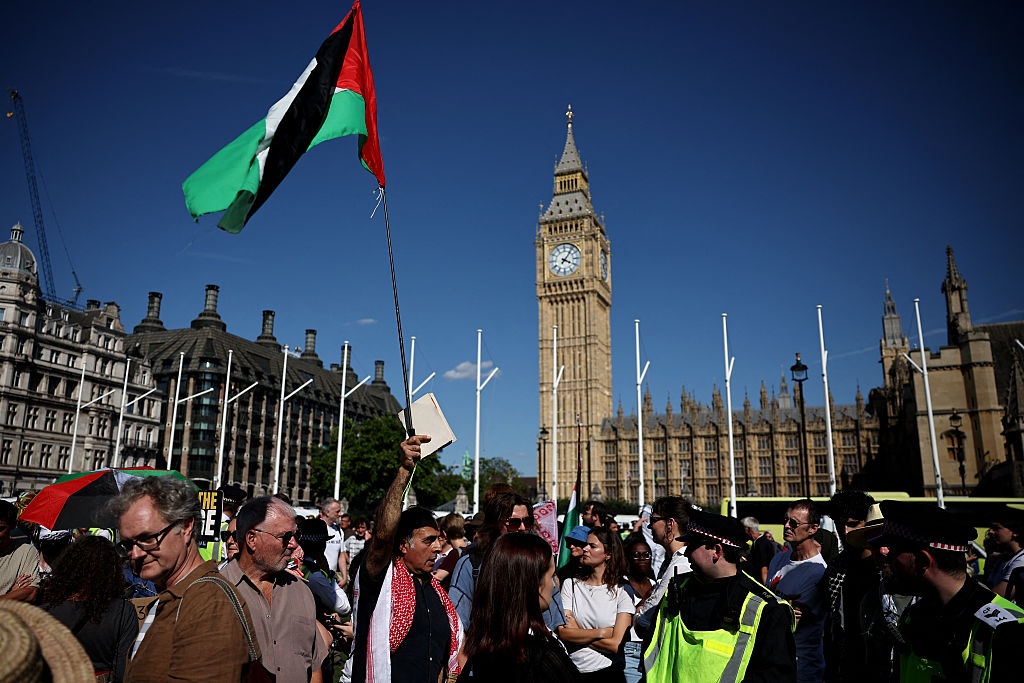 UK: 200 Arrested During Pro-Gaza Protest in Central London