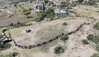قبائل حبيش بإب يعلنون النفير العام إسناداً لغزة والبراءة من الخونة