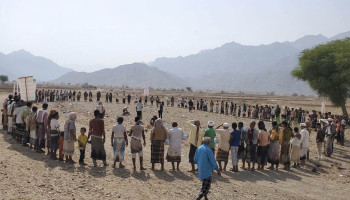 وقفة قبلية ومسير شعبي في مديرية الجراحي بالحديدة