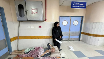 مدير مجمع الشفاء بغزة يُعلن توقف مستشفى الخدمة العامة