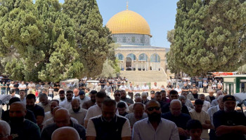 40 ألفاً يؤدون صلاة الجمعة في المسجد الأقصى المبارك