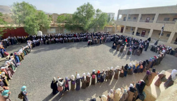 وقفات طلابية في بني صريم وحبور ظليمة بعمران نصرةً لغزة