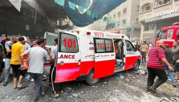 الصحة العالمية: استهداف مقر الهلال الأحمر في غزة "مروع"