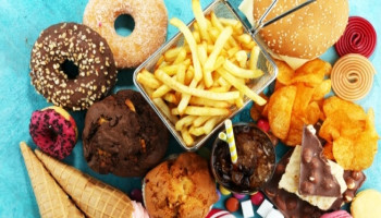 أطعمة ترفع الكوليسترول الضار يجب الانتباه لها