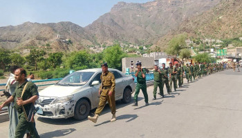 مسير للأجهزة الأمنية في مديرية شرس بحجة نصرة لغزة