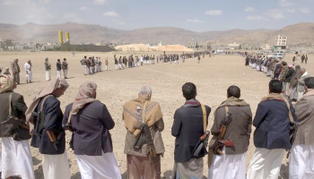 وقفة قبلية في جبل عيال يزيد بعمران نصرة لغزة