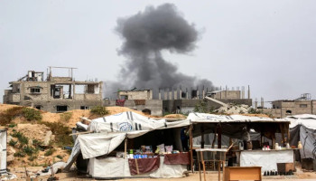 غارات صهيونية ونسف منازل شرقي قطاع غزة