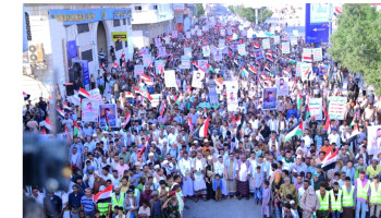 أبناء محافظة الحديدة: الثورة التي أسقطت الاستعمار كفيلة بإحباط مشاريع التقسيم