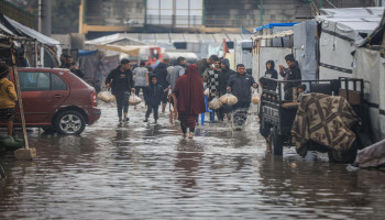 "أونروا": فصل الشتاء يفاقم معاناة عشرات آلاف العائلات في غزة