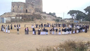 أبناء المحويت يحتشدون رفضا للمؤامرات الصهيونية التي تستهدف دول المنطقة