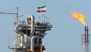 إيران: إنتاج النفط في البلاد سيزداد بمقدار 135 ألف برميل يوميًا