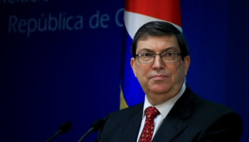 وزير الخارجية الكوبي ينتقد السياسات الأمريكية في استهداف الطواقم الطبية الكوبية