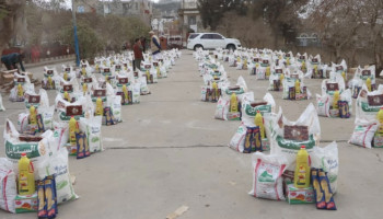 تدشين توزيع سلال غذائية للأسر الفقيرة بمحافظة حجة