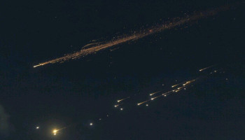 بالتنسيق مع حزب الله.. حرس الثورة يدك العديد من الأهداف الحساسة في الكيان الإسرائيلي