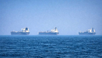 بحرية حرس الثورة الإيراني: نفرض سيطرة ذكية على مضيق هرمز.. ولا صحة لمرور سفن حربية أميركية