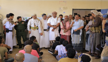 محافظ الحديدة يدّشن أنشطة الدورات الصيفية في الإصلاحية المركزية