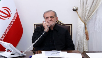 الرئيس الإيراني: تهديد مضيق هرمز ستكون له تداعيات واسعة النطاق على العالم