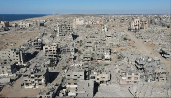 عدوان صهيوني يستهدف مدينتَي غزة وخان يونس .. و8 آلاف شهيد تحت الأنقاض