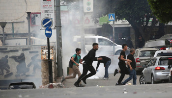 اعتقالات واقتحامات صهيونية واسعة في الضفة والقدس المحتلتين