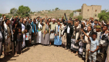 جهود قبلية تنهي قضية قتل بين آل العنتري وآل الحسني في ماوية بتعز