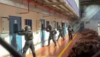 تحرشات وتفتيش مهين بحق الأسيرات في سجن "الدامون" الصهيوني