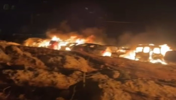 مستوطنون صهاينة يحرقون سيارات في رام الله ويشنون هجمات في الخليل