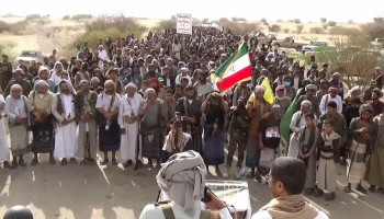 مسيرات جماهيرية بمأرب تنديداً بالإساءة لمكة المكرمة