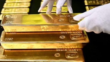 الذهب يواصل تراجعه في الأسواق العالمية