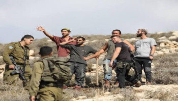 تصعيد بالضفة والقدس: مداهمات واعتقالات وهجمات للمستوطنين الصهاينة
