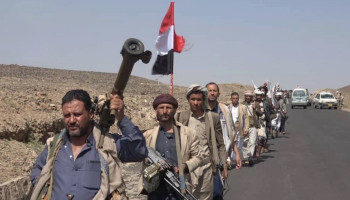 مسير ووقفة في مديرية الحصن بصنعاء إعلانًا للجهوزية لمواجهة العدو السعودي