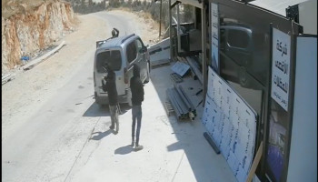 أهالي أوصرين يتصدون للمستوطنين الصهاينة ويجبرونهم على الهروب