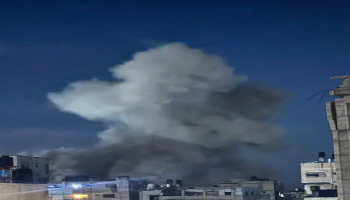 العدو الصهيوني يقصف محيط بلدة عابدين في ريف درعا جنوبي سوريا