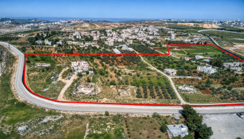تصعيد استيطاني بالضفة المحتلة وحصار منازل قصرة لليوم الـ15