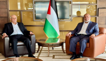 الحية ومزهر يبحثان تطورات غزة والضفة ويؤكدان ضرورة وقف انتهاكات العدو