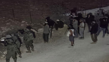 مستوطنون صهاينة يقتحمون أطراف قرية برقا شرق رام الله