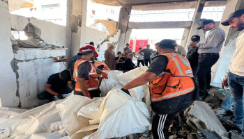الدفاع المدني بغزة يحذر من بقاء جثامين الشهداء تحت أنقاض القطاع لسنوات