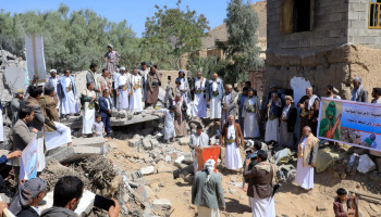 وقفة احتجاجية في مسرح جريمة العدو السعودي بحق أسرة القحم بمحافظة صعدة