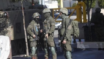 العدو يطرد عائلتين من منزليهما في طولكرم ويحوّلهما إلى ثكنة عسكرية