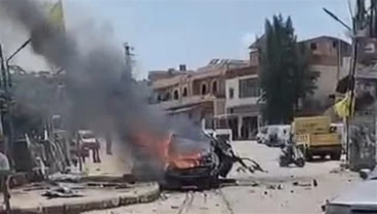 3 شهداء بغارة للعدو الإسرائيلي على سيارة مواطن جنوبي لبنان