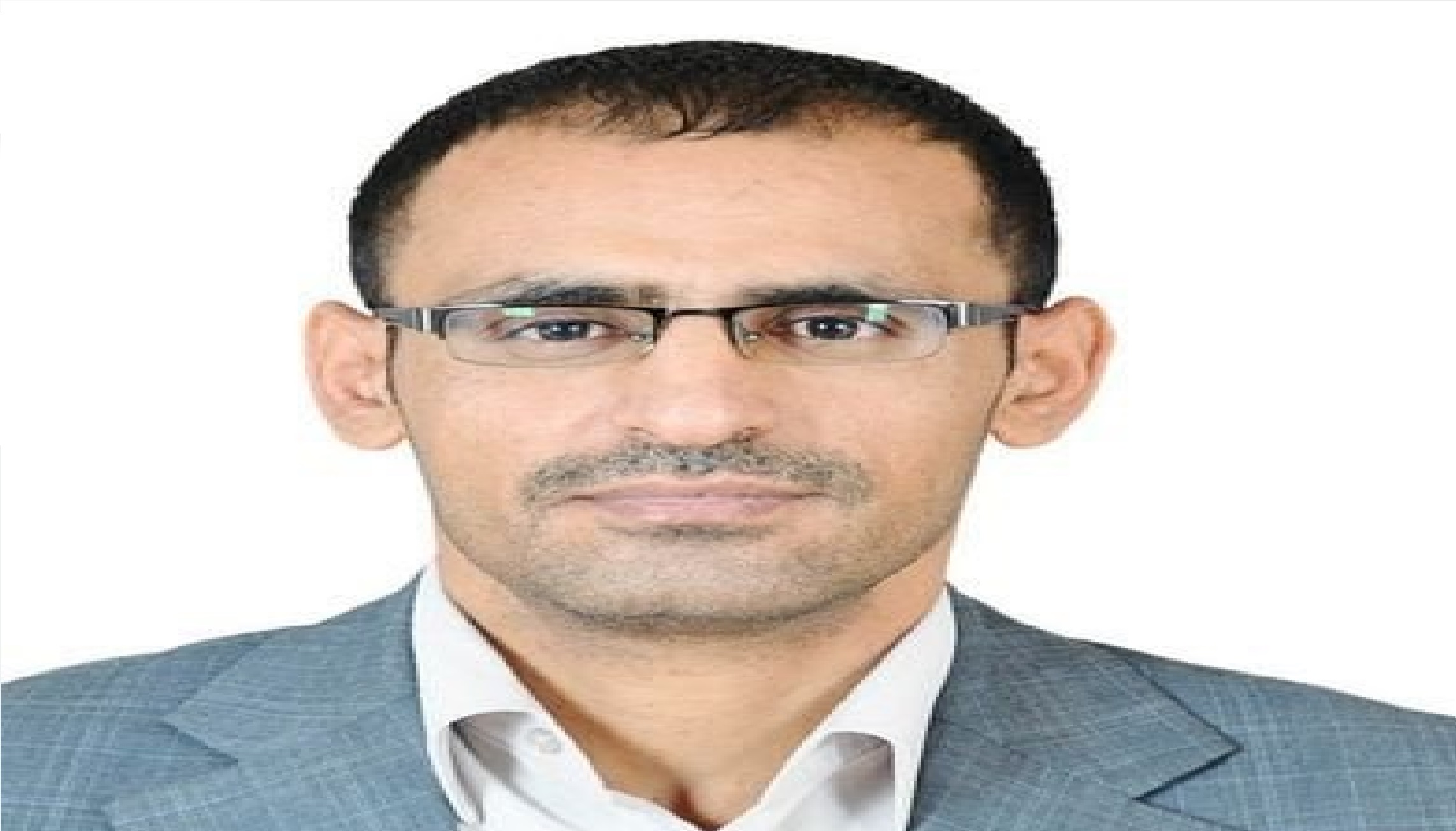 د. عبد الملك عيسى: زيارة ترامب محاولة لإعادة التموضع الأمريكي عقب الفشل العسكري في اليمن