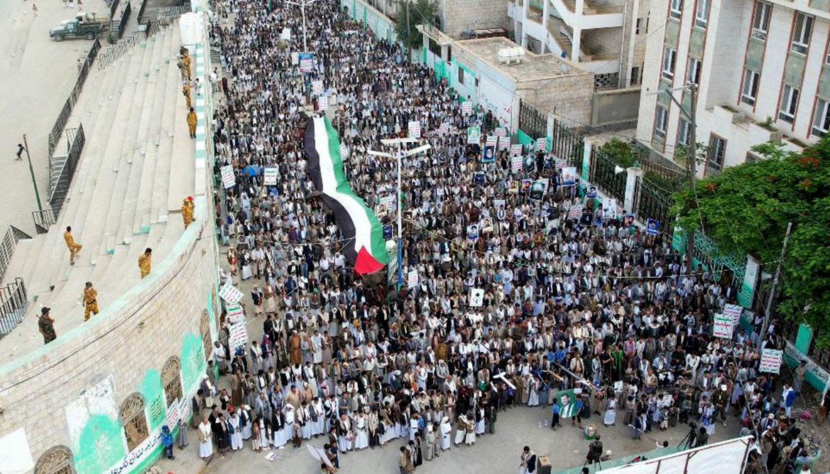 أبناء محافظة حجة يحتشدون في 220 ساحة تضامنًا مع الشعب الفلسطيني