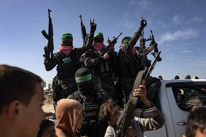 حركة الأحرار الفلسطينية: تصريحات عباس بنزع سلاح المقاومة إعلان صريح بالاستسلام