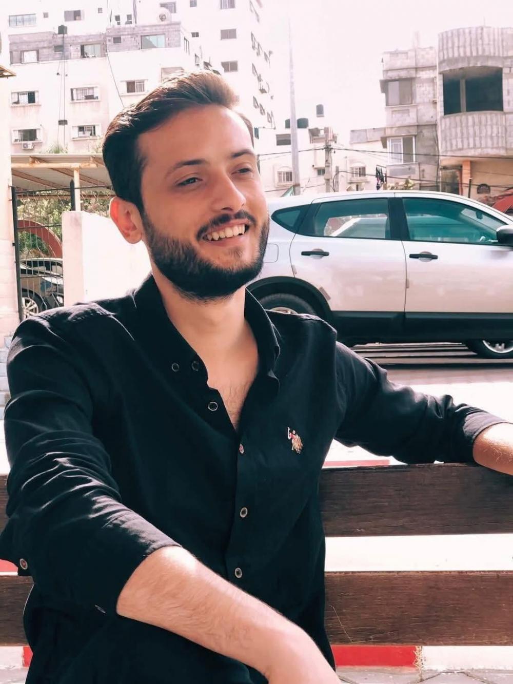 استشهاد الصحفي يوسف النخالة بقصف صهيوني في غزة