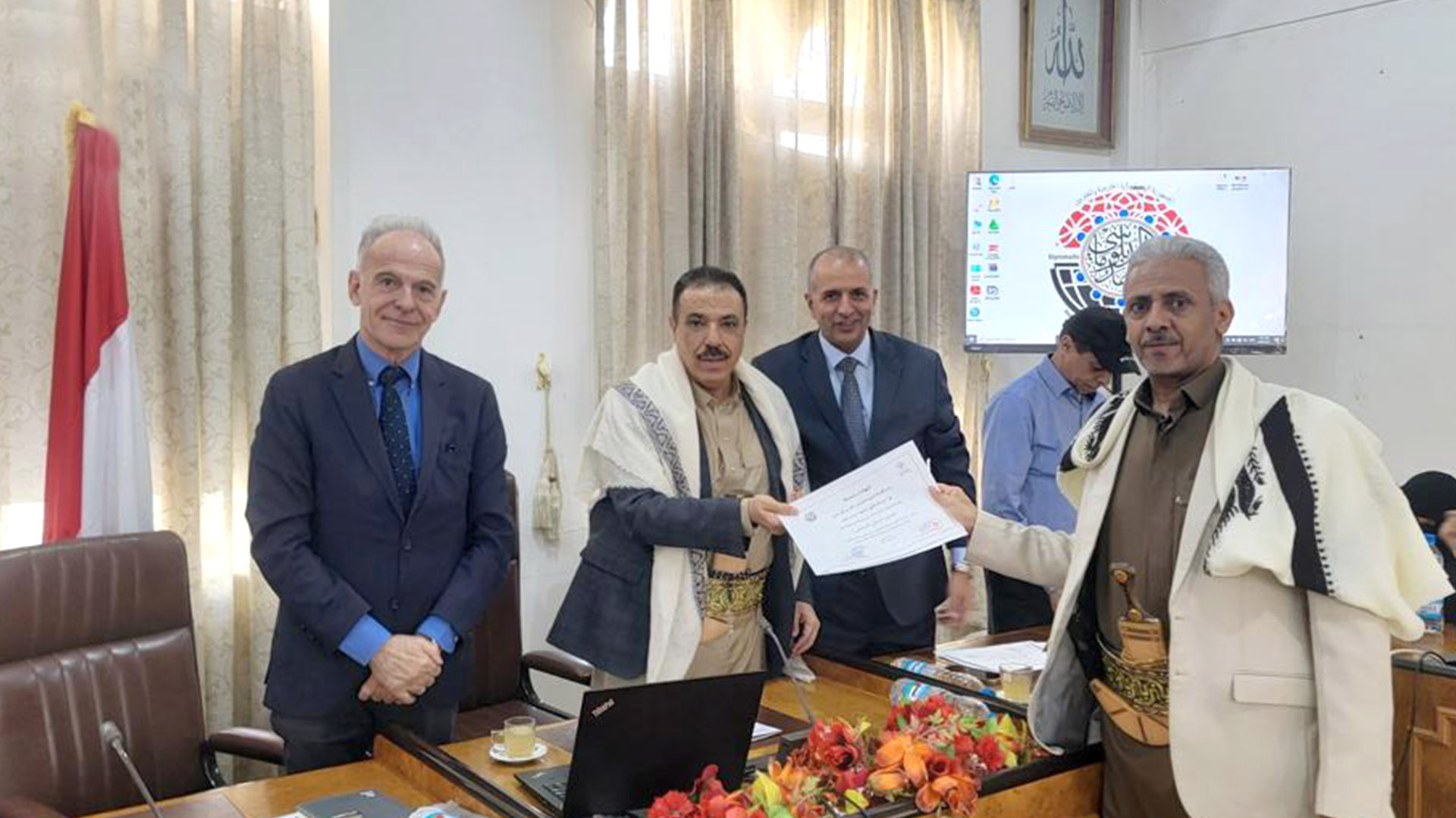 وزير الخارجية يؤكد أهمية الإلمام بقواعد القانون الدولي الإنساني