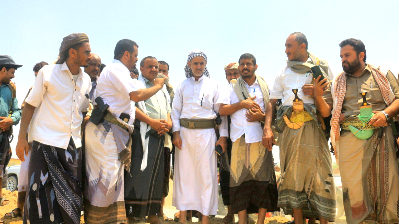 مفتاح والرباعي وعطيفي يتفقدون مشاريع معالجة أضرار السيول بالحديدة