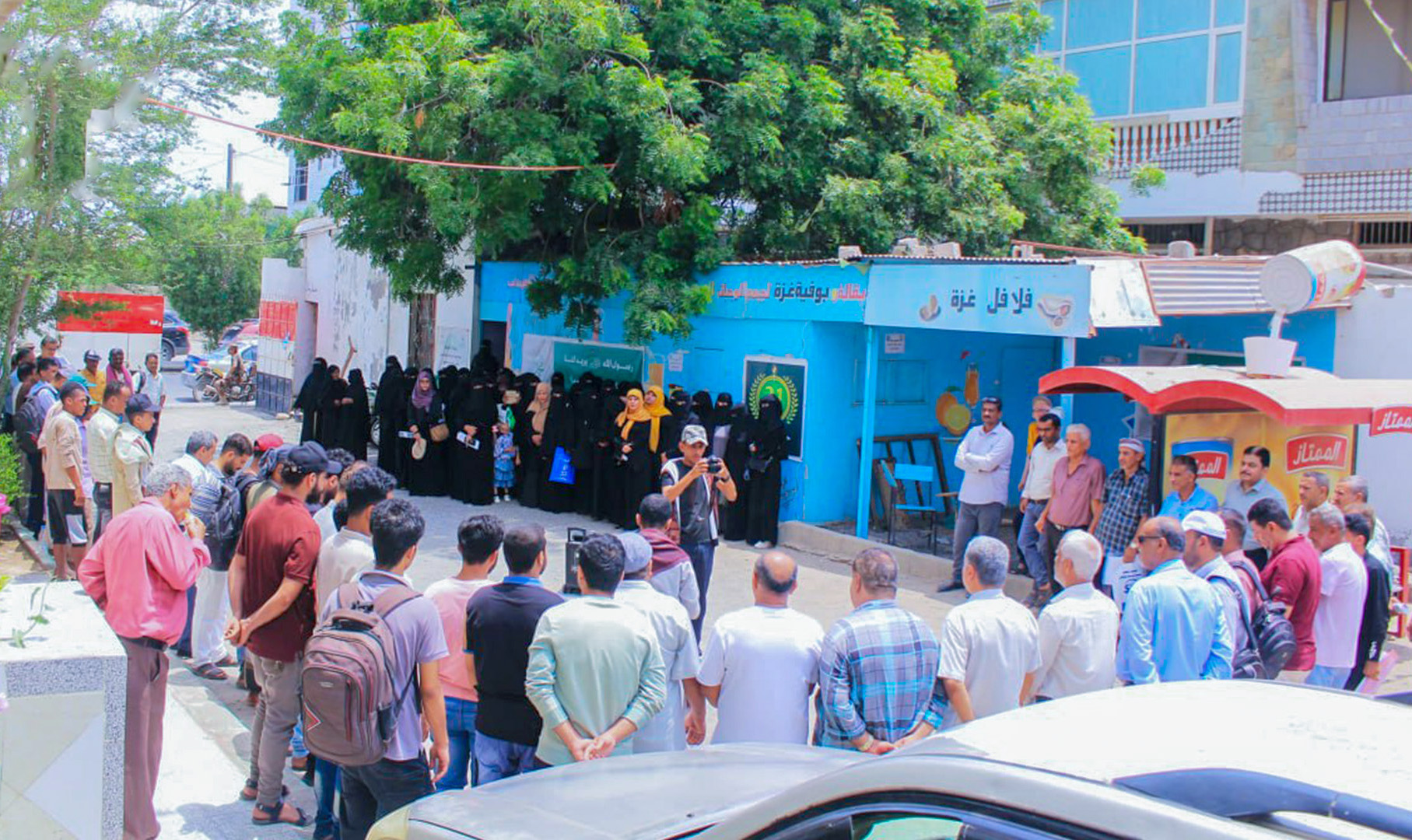 جامعة الحديدة تشهد وقفات تنديداً بالعدوان الصهيوني الأمريكي على غزة وإيران