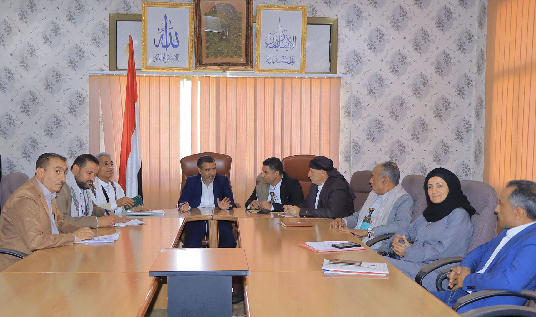وزير الكهرباء والطاقة يرأس اجتماعاً لمناقشة خطة كهرباء الريف