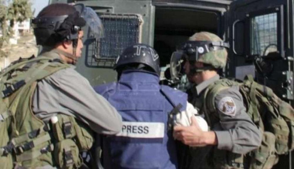 ارتفاع عدد الصحفيين المعتقلين إداريًا في سجون العدو الصهيوني إلى 22