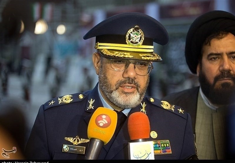 العميد زادة: القوات المسلحة الإيرانية تقف على اهبة الجاهزية لمواجهة العدو
